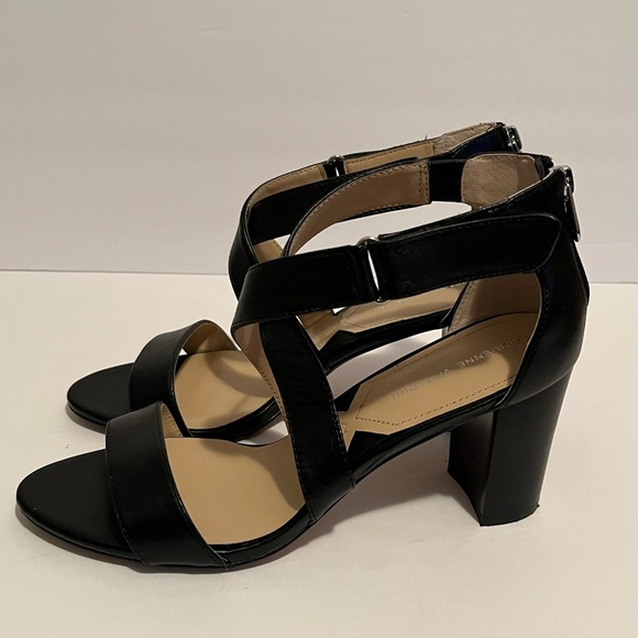 Adrienne Vittadini Black Heels - Picture 2 of 15